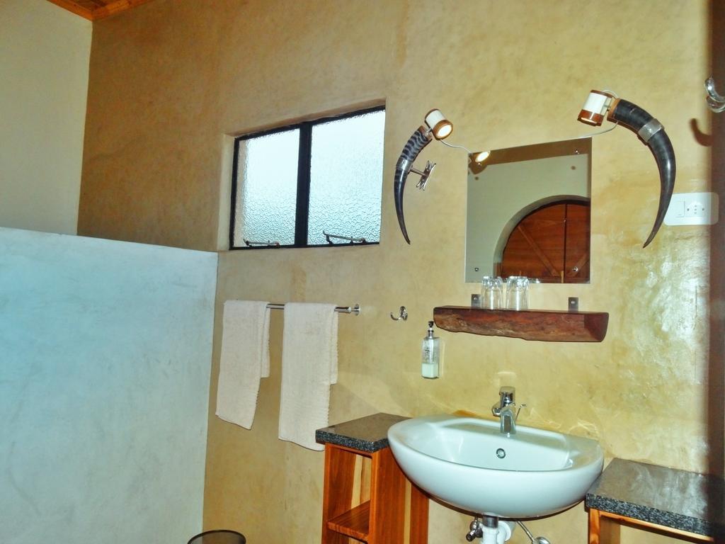 Ovita Wildlife Restcamp Okazize Kamer foto