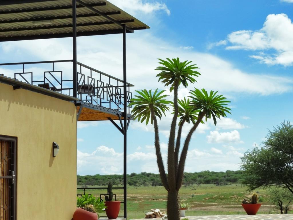 Ovita Wildlife Restcamp Okazize Buitenkant foto