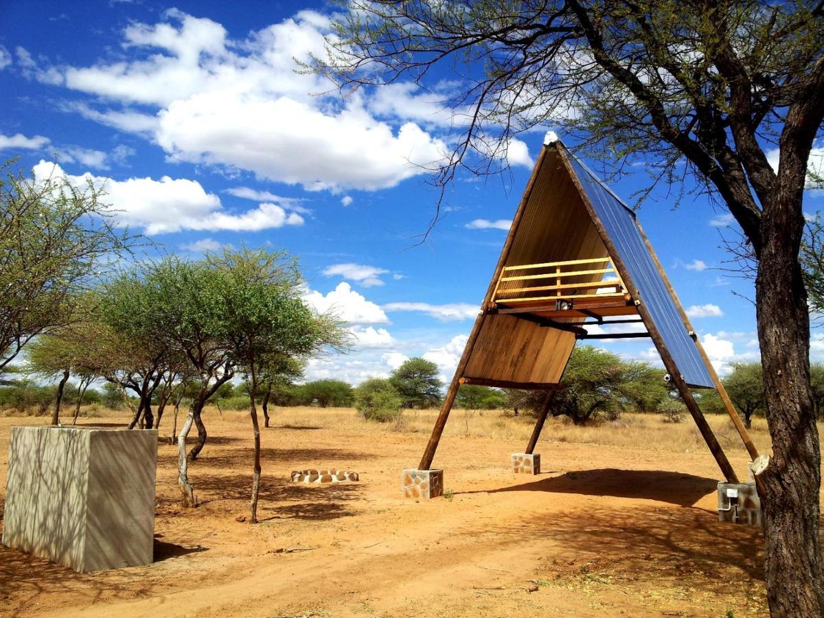 Ovita Wildlife Restcamp Okazize Buitenkant foto