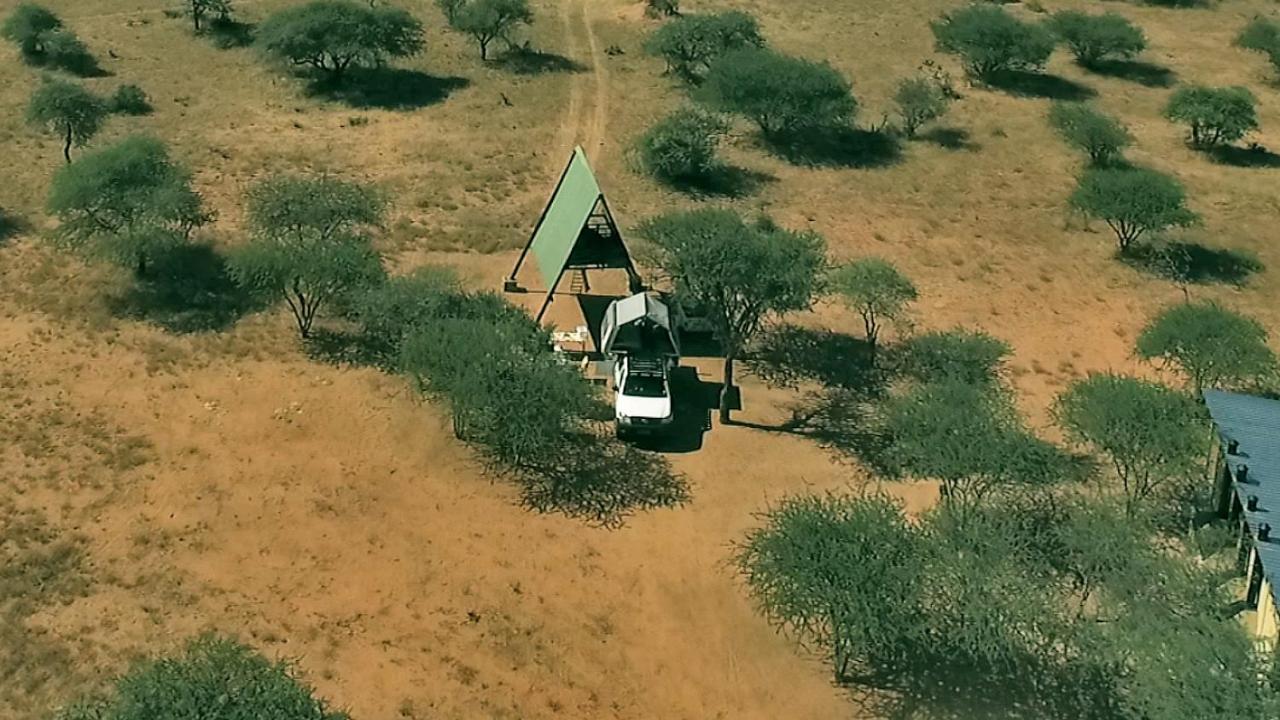 Ovita Wildlife Restcamp Okazize Buitenkant foto